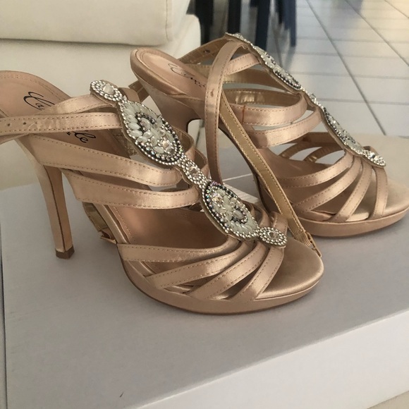 Shoes - Picture 3 of 3